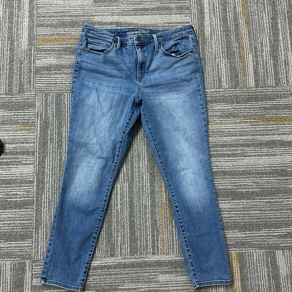 Universal Thread Women's high rise Skinny Jeans